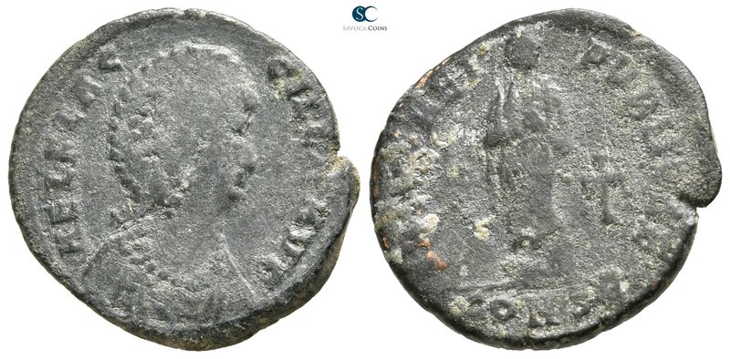 Aelia Flacilla AD 383-386. Constantinople
Follis Æ

23 mm., 4,76 g.



ne...
