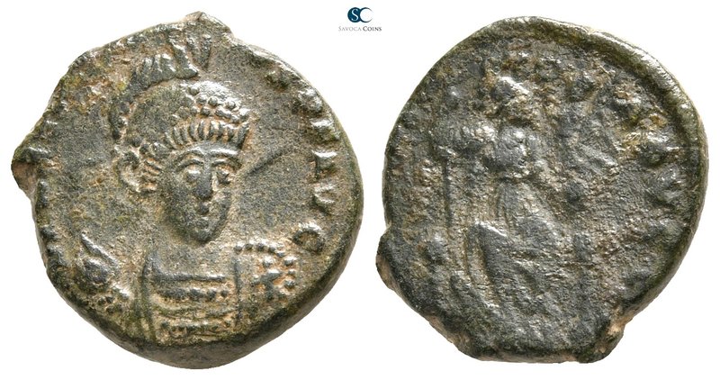 Arcadius AD 383-408. Constantinople
Follis Æ

16 mm., 2,88 g.



very fin...