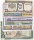 Mix Lot, 7 pieces of "ARAB COUNTRIES" lot in UNC condition
Libya, 1/4 Dinar, 1991, Unc; Egypt, 10 Pounds, 2016, Unc; Saudi Arabia, 1 Riyal, 1984, Unc...
