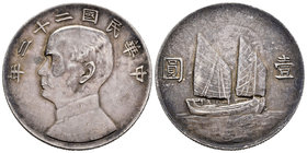 China. Sun Yat-sen. 1 dollar (yuan). Año 22 (1933). (Km-Y345). Ag. 26,65 g. Old cabinet tone. Almost XF/XF. Est...150,00.