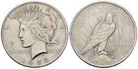 United States. 1 dollar. 1923. Philadelphia. (Km-150). Ag. 26,75 g. Choice VF. Est...25,00.