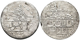 Ottoman Empire. Selim III. Yuzluk. 1203/7 H (1796). Istambul. (Km-507). Ag. 31,80 g. VF. Est...50,00.