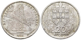 Portugal. 20 escudos. 1966. (Km-592). Ag. 9,96 g. Apertura del puente de Salazar. Almost UNC. Est...40,00.