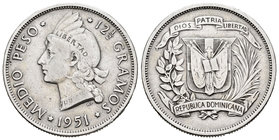 Dominican Republic. 1/2 peso. 1951. (Km-21). Ag. 12,10 g. Edge nicks. Almost VF. Est...15,00.