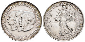 France. Medalla. 1929. Ag. 20,13 g. G. Clemenceau, R. Poincaré, A. Brian. Servidores de la República. Almost UNC. Est...100,00.