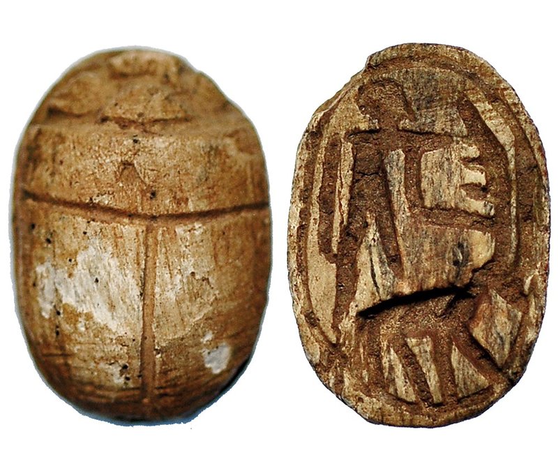 EGIPTO. ESCARABEO II PERIODO INTERMEDIO (1785-1532 a.C.). Representa escena cine...