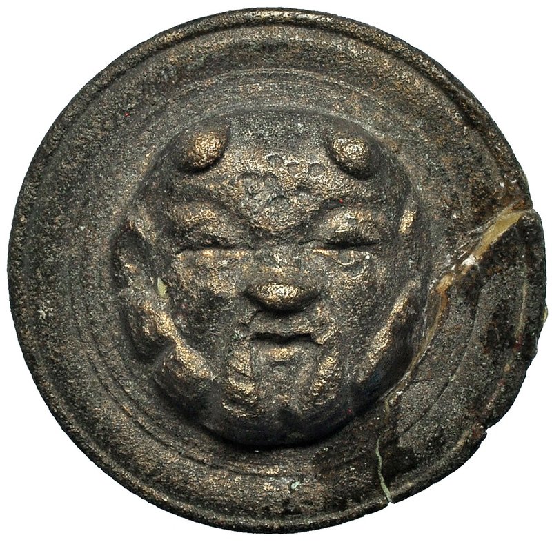 ROMA. Aplique con cabeza de sátiro. Siglo II-III d.C. Bronce. Diámetro 4 cm. Peg...