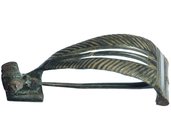 ROMA. Fíbula de pie vuelto. Siglo I-II d.C. Bronce. Longitud 6,7 cm.