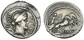 FLAMINIA. Denario. Roma (43 a.C.). A/ Cabeza de Venus. R/ Victoria en biga; ley. L. FLAMIN. FFC-711. SB-2a. Ligeramente descentrada. BC+. Escasa.