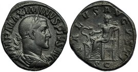 MAXIMINO I. Sestercio. Roma (235-236). R/ Salus sentada a izq. con pátera; delante serpiente sobre altar; SALVS AVGVSTI, S.C. RIC-64. CH-88. Pátina ve...