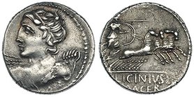 LICINIA. Denario. Roma (84 a.C.). A/ Cabeza de Apolo Vegovis. R/ Minerva en cuadriga a der. con escudo y lanza. CRAW-354-1. FFC-807. SB-16. MBC/MBC+.
