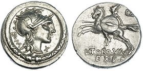 MANLIA. Denario. Roma (113-112 a.C.). A/ Cabeza de Roma a derecha, delante X, detrás ROMA, todo dentro de torques. R/ Jinete con lanza y rodela a izqu...