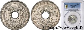 III REPUBLIC
Type : 25 centimes Lindauer 
Date : 1931 
Quantity minted : 22120626 
Metal : copper nickel 
Diameter : 24 mm
Orientation dies : 6 ...