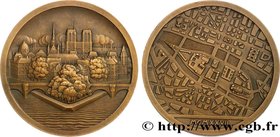 IV REPUBLIC
Type : Médaille, Paris et l’île de la Cité par Pierre Turin 
Date : n.d. 
Metal : bronze 
Diameter : 68 mm
Engraver : Turin Pierre 
...