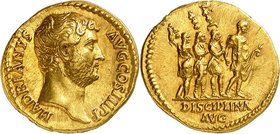 Hadrien, 117-138. Aureus 134-138, Rome. HADRIANVS AVG COS III P P Buste d'Hadrien à droite / Hadrien marchant à droite, suivi par trois soldats portan...