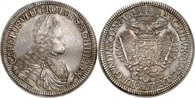 Charles VI, 1711-1740. 
Double Taler non daté, Hall. Buste lauré, drapé et cuirassé, à droite / Armoiries couronnées et entourées du collier de l'ord...