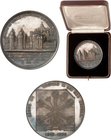 Royaume de Belgique
Léopold II, 1865-1909. 
Médaille en argent datée 1885, par J. Wiener, Bruxelles. Vue de la prison de Saint-Gilles. Inscription e...