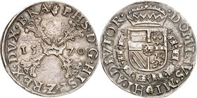 Brabant
Philippe II d'Espagne, 1555-1598. 
Demi écu de Bourgogne 1570, Anvers. Croix de Bourgogne portant en cœur un briquet. De part et d'autre, la...