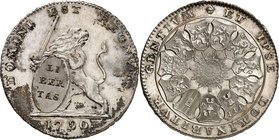 Brabant
Provinces indépendantes, 1790. 
Lion d'argent ou 3 Florins 1790, Bruxelles. Lion tenant un écu ovale à gauche. Date à l'exergue / Soleil ray...