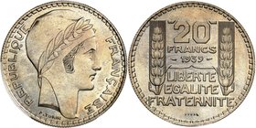 Epoque contemporaine
Troisième République, 1871-1940. 
20 Francs 1939. ESSAI en CUPRO-NICKEL par Turin. Tête de Mariane à droite / Valeur et devise ...