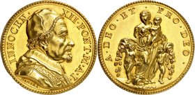 Rome et Etats pontificaux
Antonio Pignatelli, Innocent XII, 1691-1700.
Médaille en or An I (1692),Rome. Buste du pape à droite / Figure allégorique ...