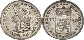Zeeland 
Double Ducat 1748. Guerrier cuirassé debout à droite, tenant un écu couronné / Ecu couronné coupant la date. 56,12g. Dav. 1847; Delm. 976a. ...