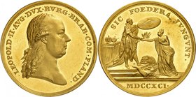 Léopold II d'Autriche, 1790-1792. 
Médaille d'hommage en or au poids de 10 ducats 1791. Buste lauré à droite / Léopold II recevant l'hommage de la Be...