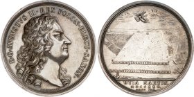 Auguste II, 1694-1733. 
Médaille en argent commémorant le camp de Mühlberg en 1730, par H.P. Groskurt. Buste à droite. Nom du graveur au-dessous / Vu...