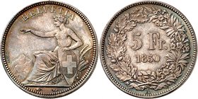 Confédération
5 Francs 1850 A, Paris. Helvetia assise à gauche sur un fond de montagnes / Valeur et date dans une couronne de chêne et de rhododendro...