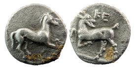 CILICIA, Kelenderis. Circa 425-400 BC. AR Obol
Horse prancing right / Goat kneeling left, head reverted.
SNG France 116; SNG von Aulock 5643
0,76 g...