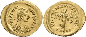 Justinian I, 527-565. Tremissis (Gold, 17.5 mm, 1.49 g, 6 h), Constantinople. D N IVSTINI-ANVS P P AVI Diademed, draped and cuirassed bust of Justinia...