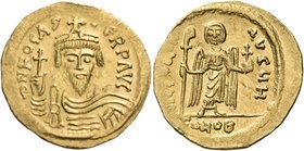 Phocas, 602-610. Solidus (Gold, 21 mm, 4.48 g, 7 h), Constantiople, 8th officina, 607-610. d N FOCAS PERP AVI Crowned, draped and cuirassed bust of Ph...