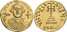 Leontius, 695-698. Solidus (Gold, 20 mm, 4.40 g, 6 h), Constantinople, 3rd officina (Γ). D LEO-N PE AV Crowned bust of Leontius facing, holding akakia...
