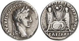 RÖMISCHE MÜNZEN. RÖMISCHE KAISERZEIT. Augustus, 27 v. Chr. - 14 n. Chr. Denar, Lugdunum. Rev. Gaius und Lucius Caesares.
RIC 207 3,75 g f. ss
