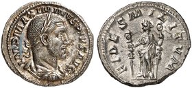RÖMISCHE MÜNZEN. RÖMISCHE KAISERZEIT. Maximinus I. Thrax, 235 - 238. Denar. Rev. Stehende Fides Militum.
RIC 7 A; C. 7 3,42 g vz