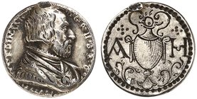 Ferdinand I., 1521-1564, als römischer König, 1531-1558. Altvergoldete Silbermedaille o. J. (1530, Signatur: IR ?, 14,2 mm). Brustbild / Gravur einer ...