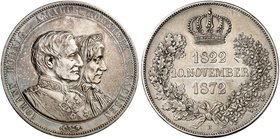 - ALBERTINISCHE LINIE. Johann, 1854-1873. Vereinsdoppeltaler 1872 B, auf die Goldene Hochzeit.
Thun 352, AKS 160, J. 133 kl. Rdf. u. Kr., vz