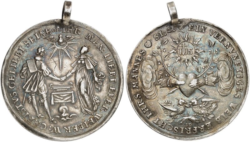 MISCELLANEA. Tragbare Silbermedaille o. J. (von S. Dadler, 43,6 mm), auf die Ehe...