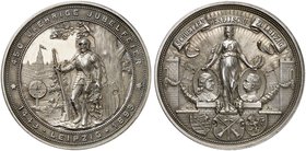 SCHÜTZENMEDAILLEN. Leipzig. Silbermedaille 1893 (Signatur: WMA, 40,3 mm), auf die 450-Jahrfeier der Schützengesellschaft. Schütze an Eiche vor Stadtan...