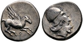 Korinthia. Korinthos. Stater ca. 400-350 v. Chr. Pegasus nach rechts fliegend, darunter Koppa / Kopf der Athena mit korinthischem Helm nach rechts. 8,...