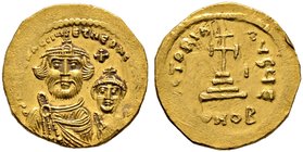 Heraclius mit Heraclius Constantinus 613-641. Solidus 616/625 -Constantinopolis-. 5. Offizin. Beide gekrönte Büsten von vorn / Stufenkreuz. MIB 11, Se...