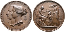 Großbritannien. Victoria 1837-1901. Große bronzene Prämienmedaille 1851 von W. und L.C. Wyon, der Weltausstellung in London. Die Büsten der Königin un...
