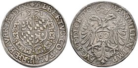 Bayern. Albrecht V. der Großmütige 1550-1579. Guldentaler zu 60 Kreuzer 1571 -München-. Ähnlich wie vorher, jedoch mit Wertzahl 60 sowie Titulatur Kai...