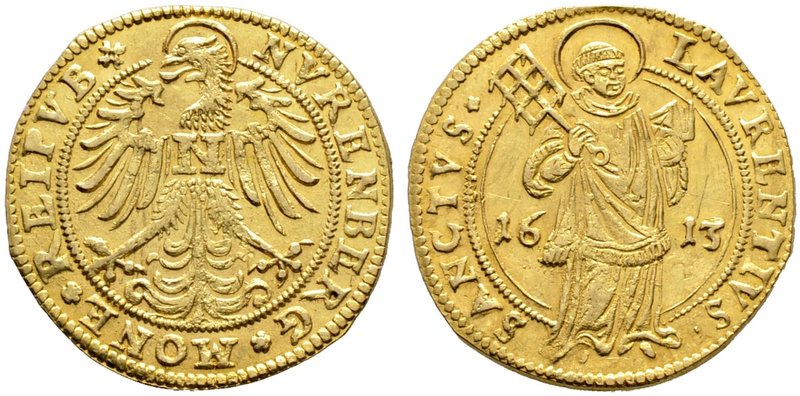 Nürnberg, Stadt. Goldgulden 1613. Nimbierter Adler nach links blickend mit einem...