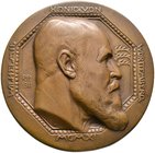 Württemberg. Wilhelm II. 1891-1918. Einseitige Bronzegussmedaille 1911 von R. Pauschinger. Kopf des Königs nach rechts in einer acht­eckigen, von eine...