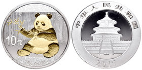 China. 10 yuan. 2017. Ag. 31,11 g. Panda. Partial Gold Plated Edition. Tirada de 1000 piezas. Con su certificado de autenticidad. UNC. Est...40,00.