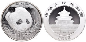 China. 10 yuan. 2018. Ag. 31,11 g. Panda. PR. Est...35,00.
