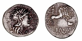 Fabia
Denario. AR. Norte de Italia. (124 a.C.). A/Cabeza de Roma a der., delante X LABEO, detrás ROMA. R/Júpiter en cuadriga a der. con cetro y haz d...