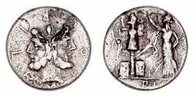 Furia
Denario. AR/AE. (119 a.C.). Forrado. A/Cabeza de Jano bifonte, alrededor (M· FOVRI· L· F). R/Roma de pie a izq. coronando un trofeo a cuyos lad...