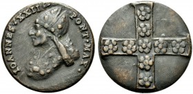 MEDAGLIE PAPALI
ROMA (Se non diversamente indicato)
Giovanni XXII (Jacques Arnaud d'Euse), 1316-1334. Medaglia di restituzione. Æ gr. 34,38mm 39 Bus...